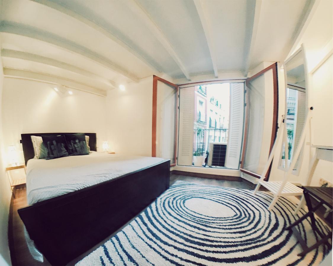 Lollipop Flats City Center Suite II Мадрид Экстерьер фото