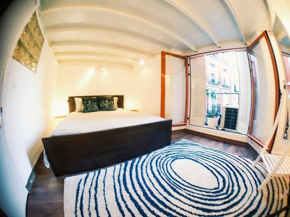 Lollipop Flats City Center Suite II Мадрид Экстерьер фото